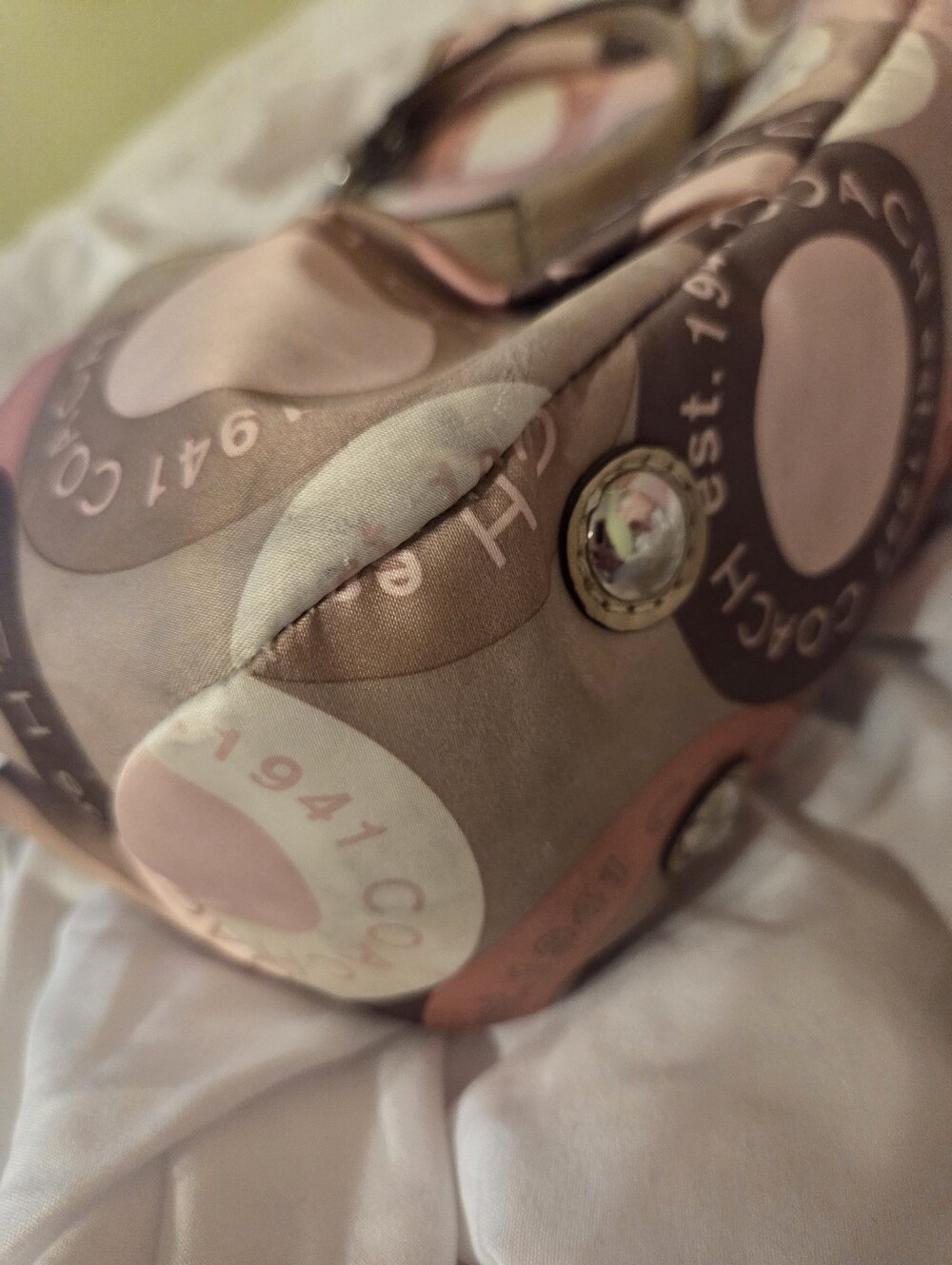 Coach F18805 Ashley Pink and Beige Signature Circle Print Shoulder Tote - Picture 11 of 12